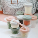 Sett af geymsluílátum og skeiðum